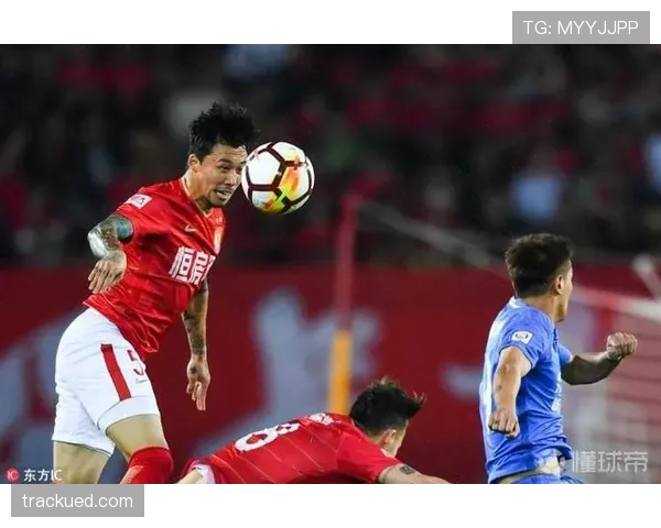 压制右路突破，张琳芃本赛季回防较上季更稳