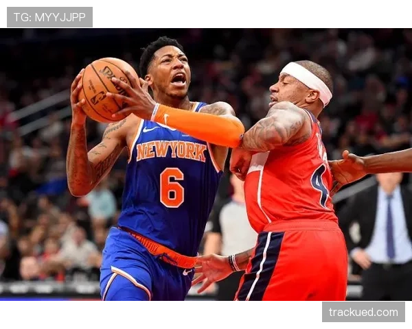 伊萨克与奥斯梅恩：技术流与身体流前锋的锋线对决解析